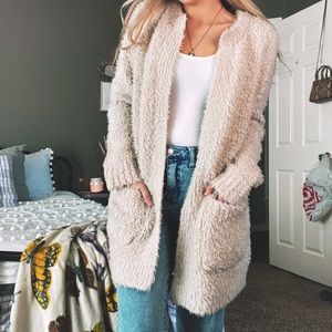BANANA REPUBLIC fuzzy teddy heavyweight cardigan